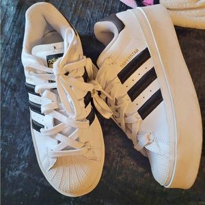Women’s 7 adidas platform sneakers